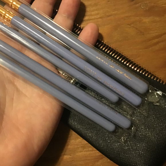 Luxie brush set with luxie bag, brand new in periwinkle - Picture 4 of 8